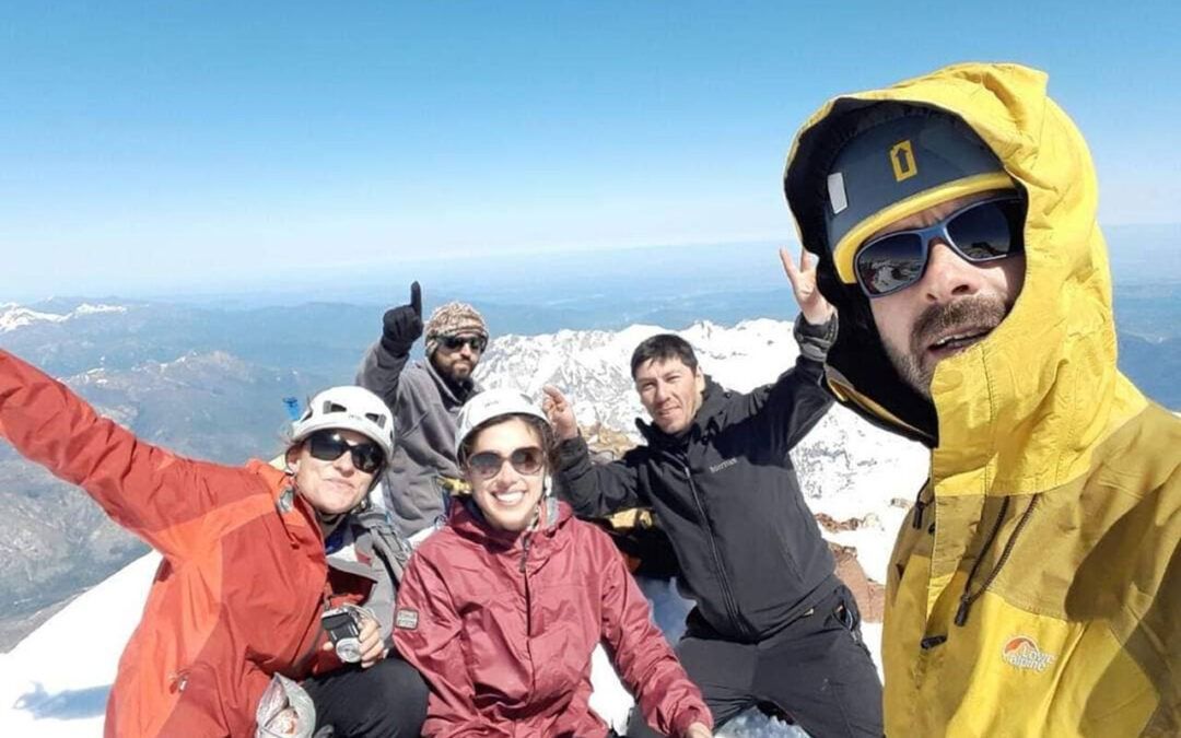 EXPEDICION VOLCÁN NEVADO DE LONGAVI